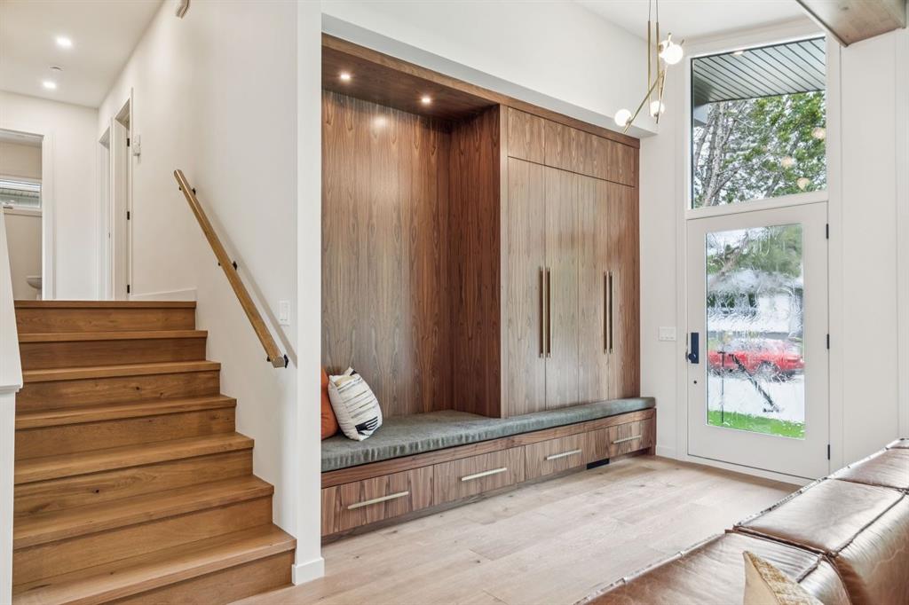 1311 Carlyle Road SW photo 4