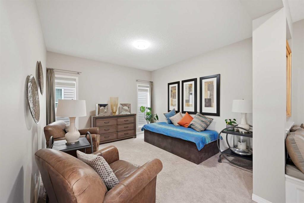 156 Skyview Shores Manor NE photo 5