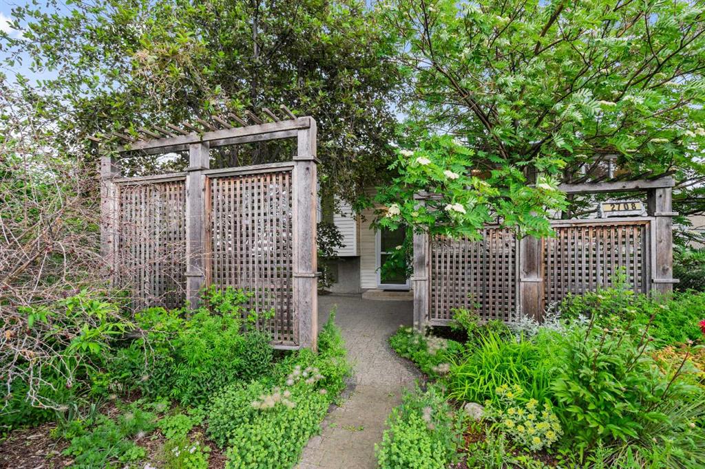 2708 48 Street NE photo 3