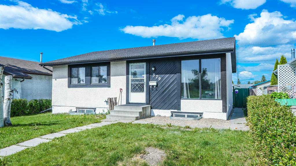 379 Maitland Crescent NE photo 3