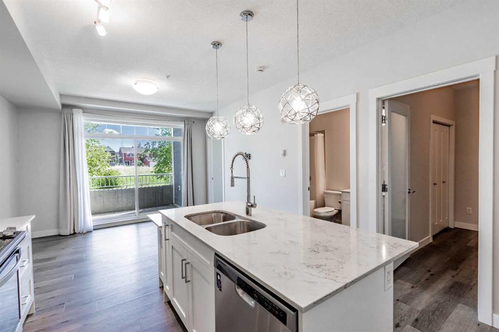 300 Auburn Meadows Common SE #111 photo 4