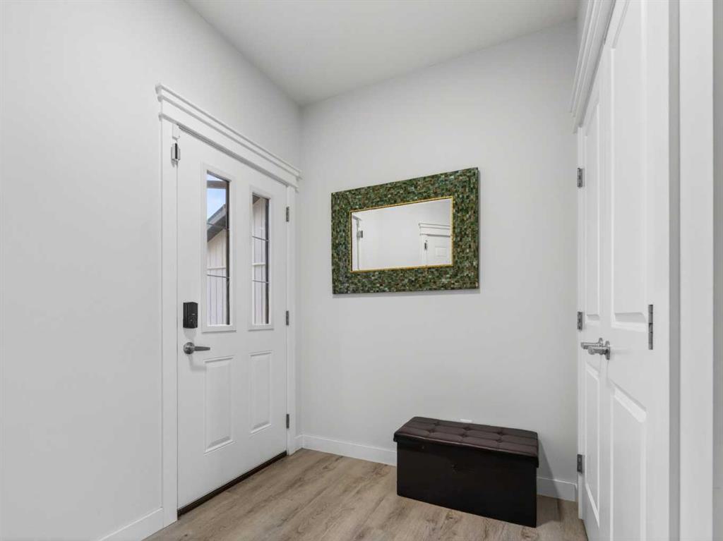 134 Hotchkiss Manor SE photo 5