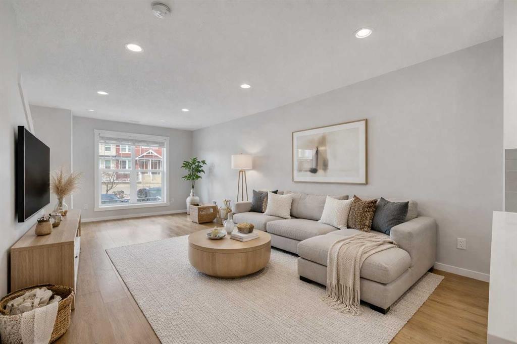 616 Cranford Mews SE photo 5