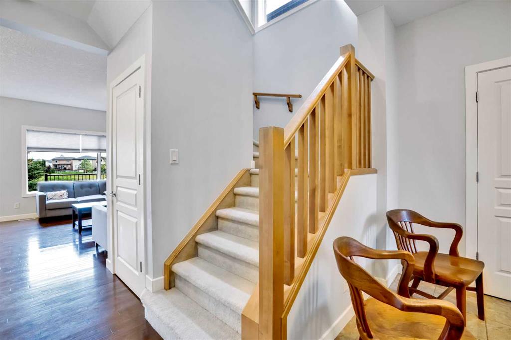 1728 Luxstone Drive SW photo 3