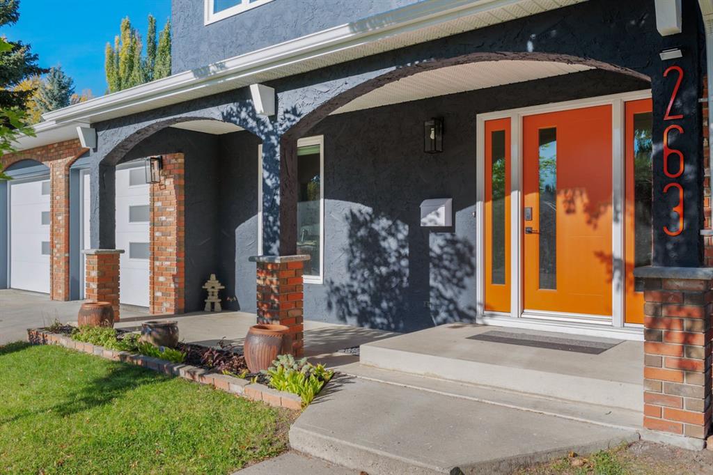 263 Silvergrove Place NW photo 2