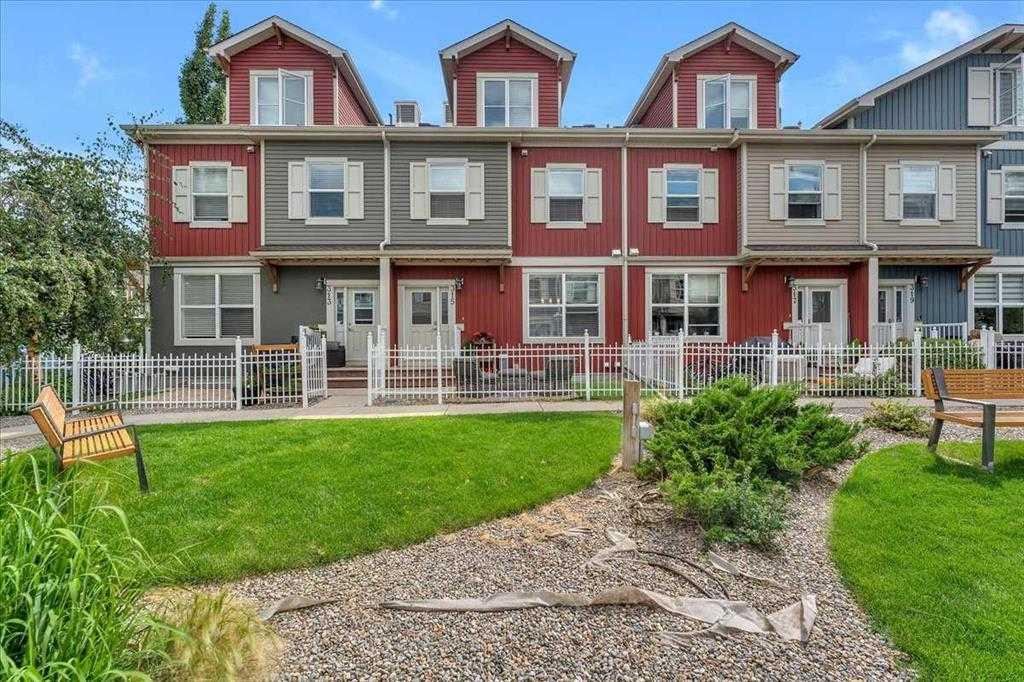 10 Auburn Bay Avenue SE #315