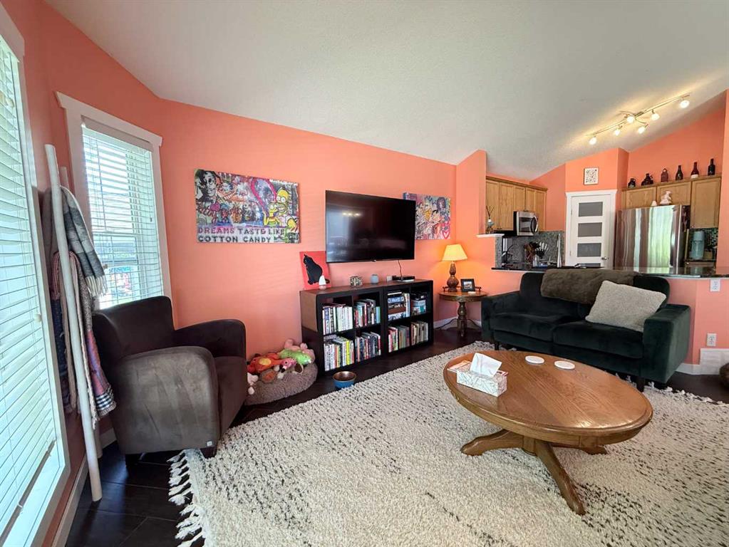 138 Bridleridge Way SW photo 3