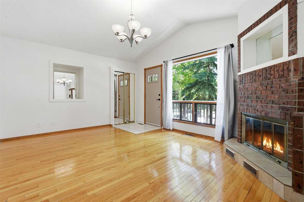 4205 16 Street SW photo 5