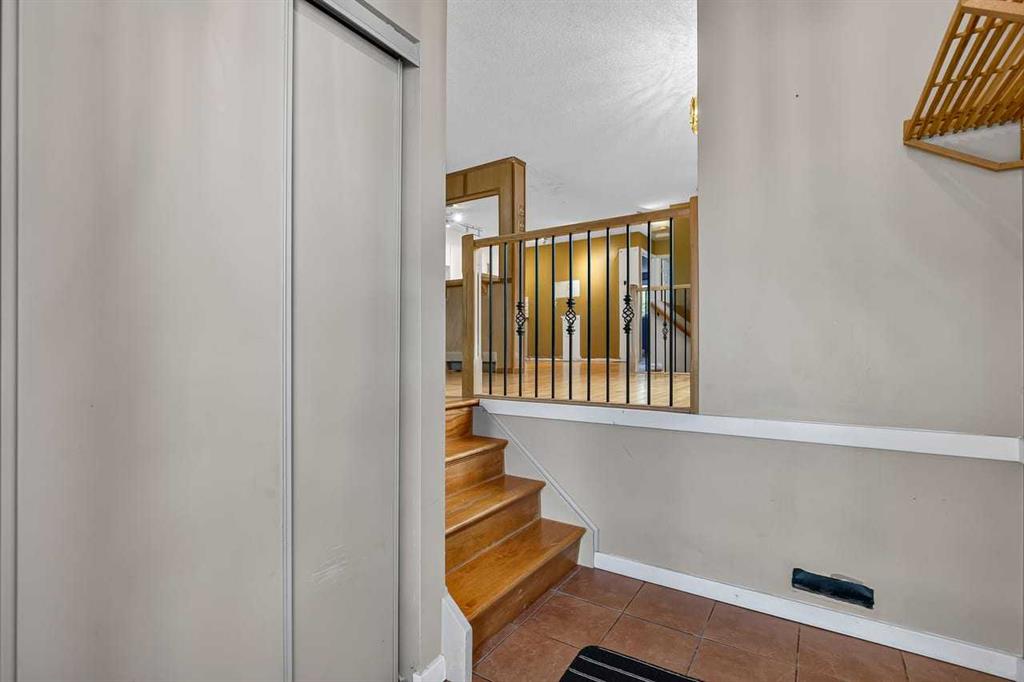 130 Woodbrook Way SW photo 3