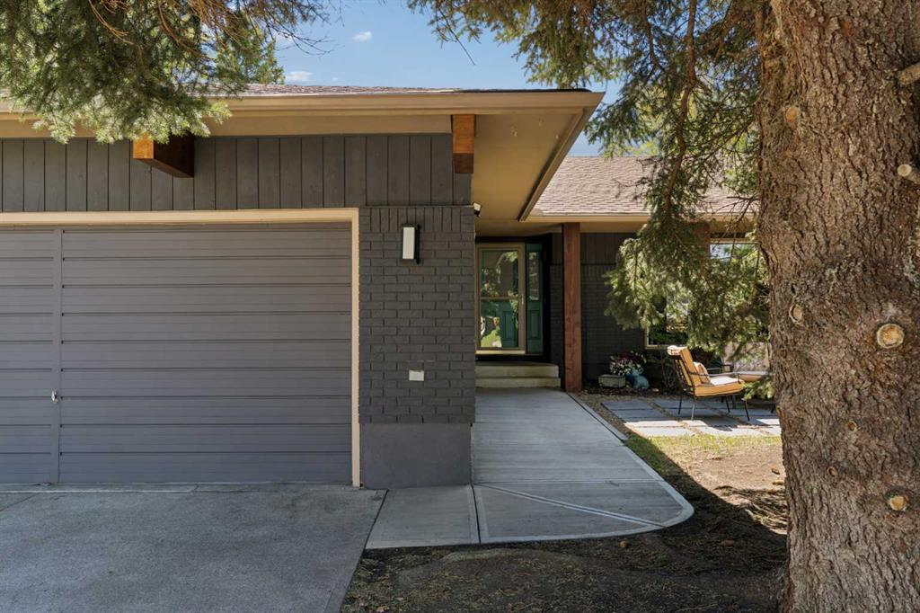 127 Parkglen Crescent SE photo 3