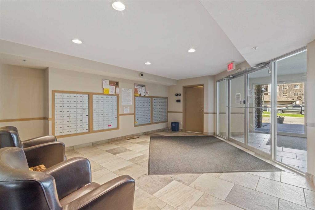 8 Bridlecrest Drive SW #2431 photo 3
