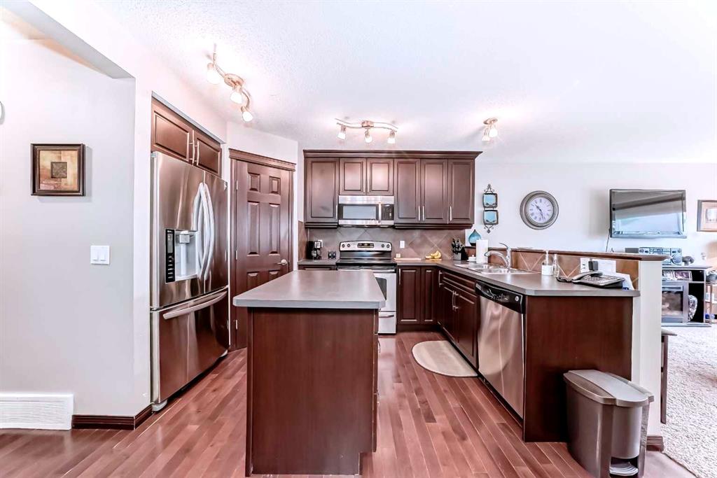 273 Chaparral Valley Drive SE photo 4