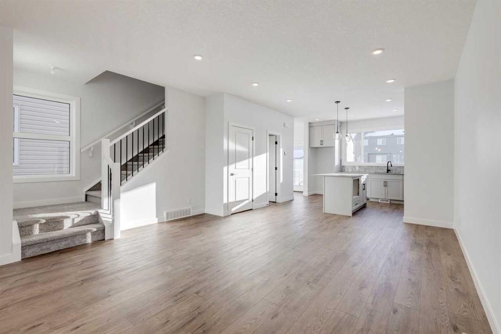 33 Savanna Place NE photo 2