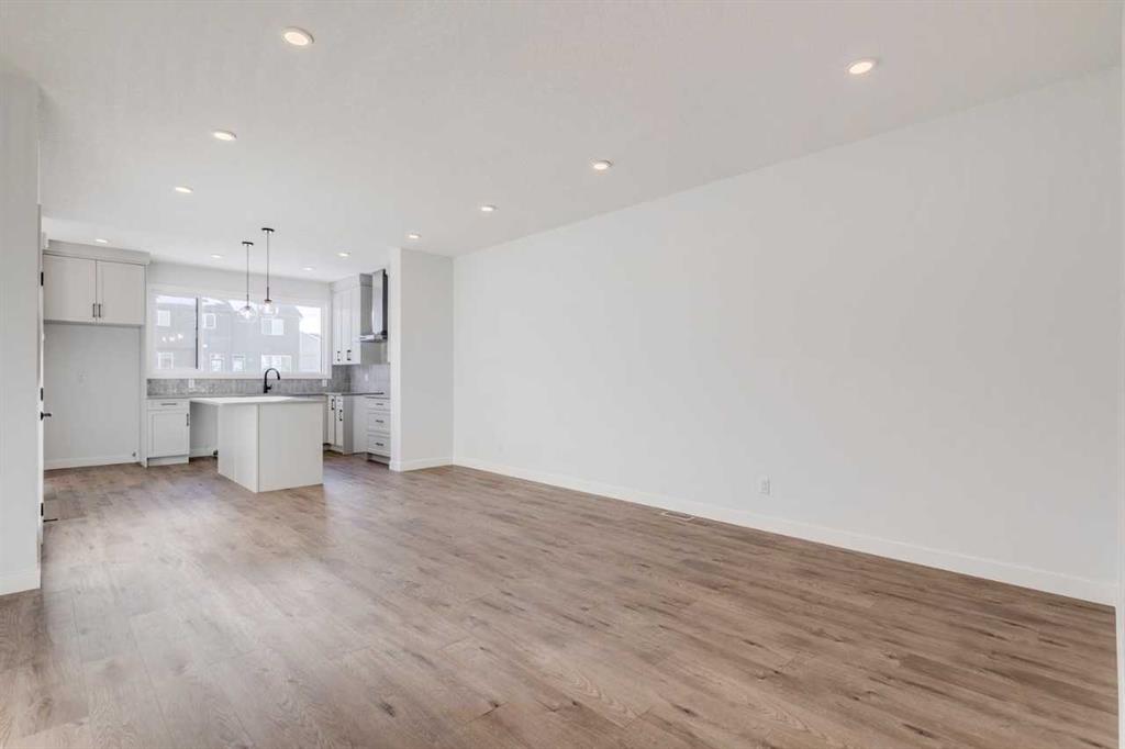 33 Savanna Place NE photo 4