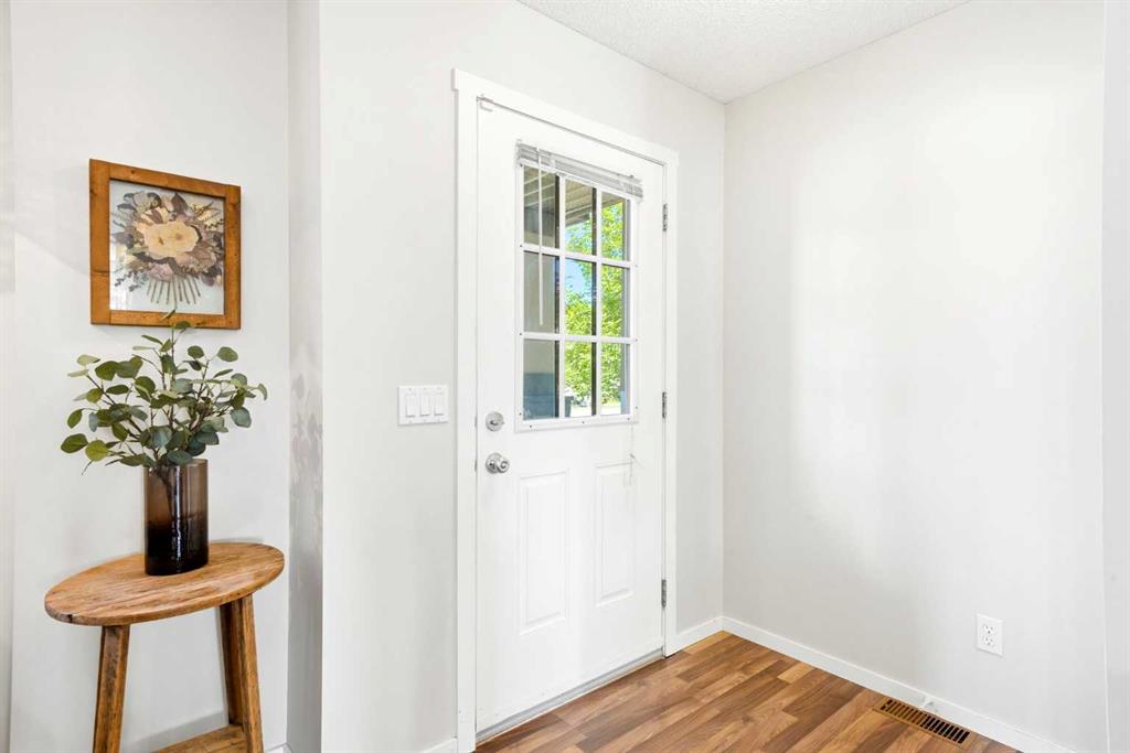 180 Eversyde Boulevard SW photo 3
