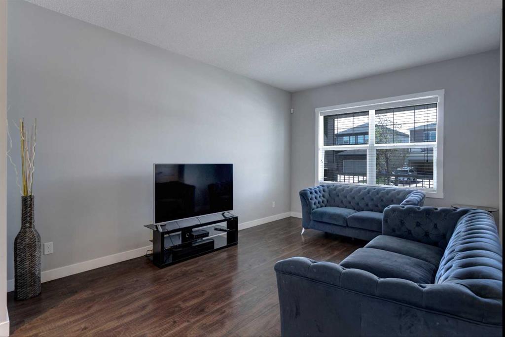 133 Legacy Glen Way SE photo 4