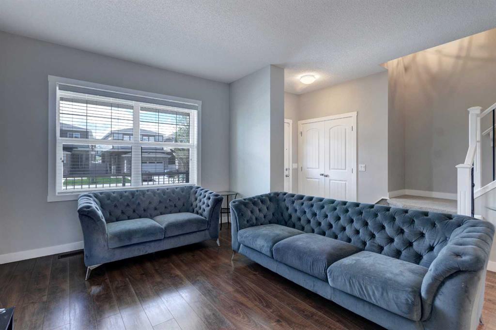 133 Legacy Glen Way SE photo 5