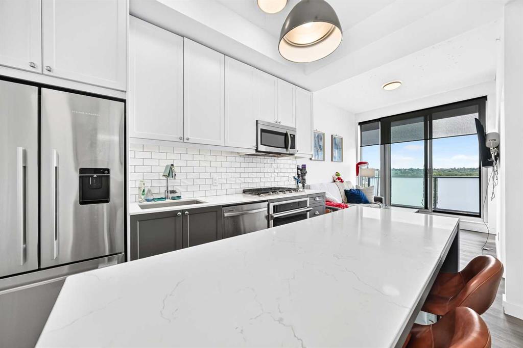 327 9A Street NW #907 photo 4