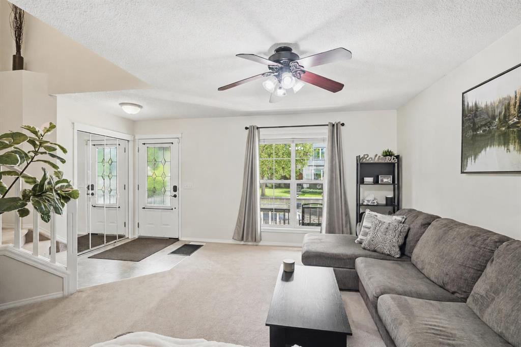 60 Prestwick Heights SE photo 3