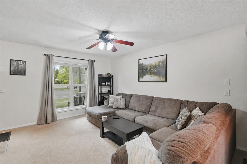 60 Prestwick Heights SE photo 4