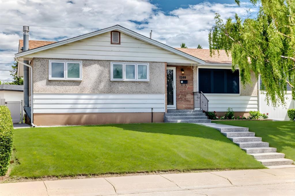 1208 Mackid Road NE