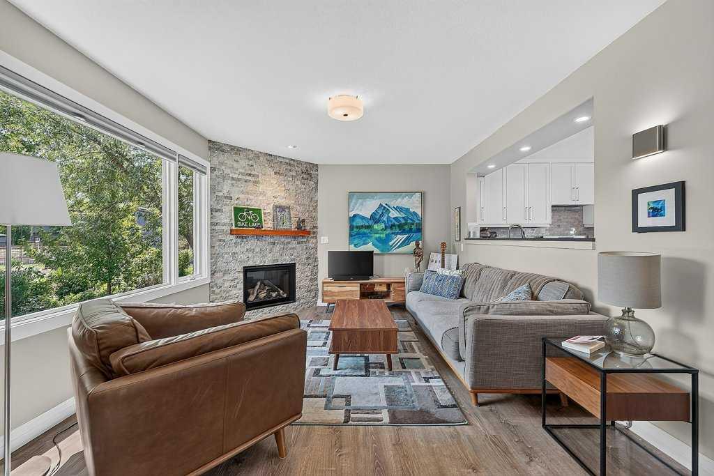 4673 20 Street SW photo 5