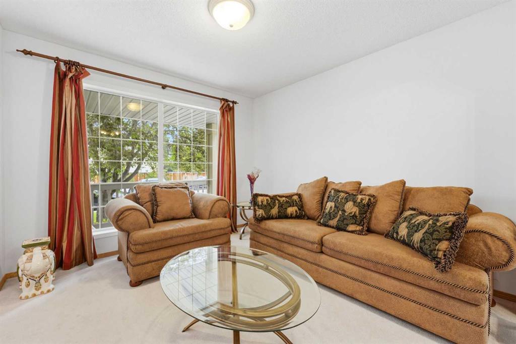 67 Sienna Heights Way SW photo 5