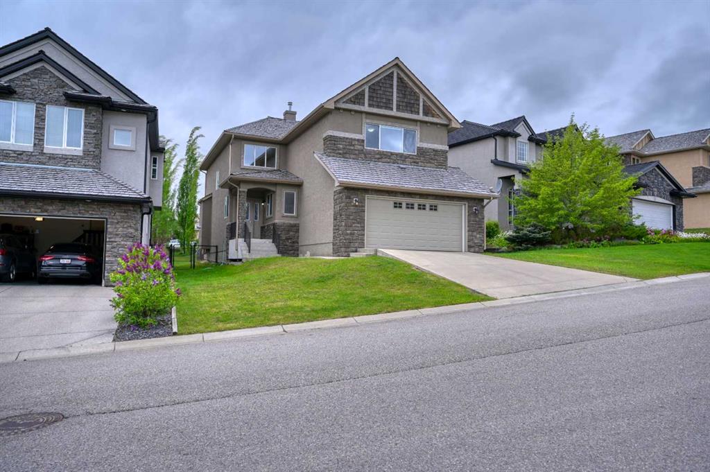 141 Royal Ridge Mount NW photo 2