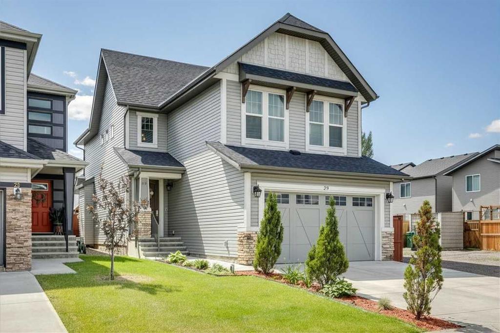29 Copperpond Parade SE photo 2