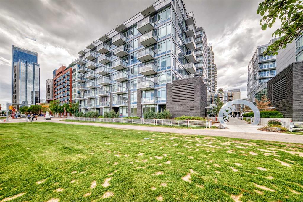 118 Waterfront Court SW #106 photo 2