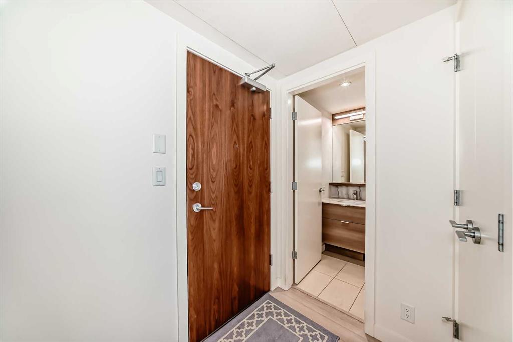 118 Waterfront Court SW #106 photo 5