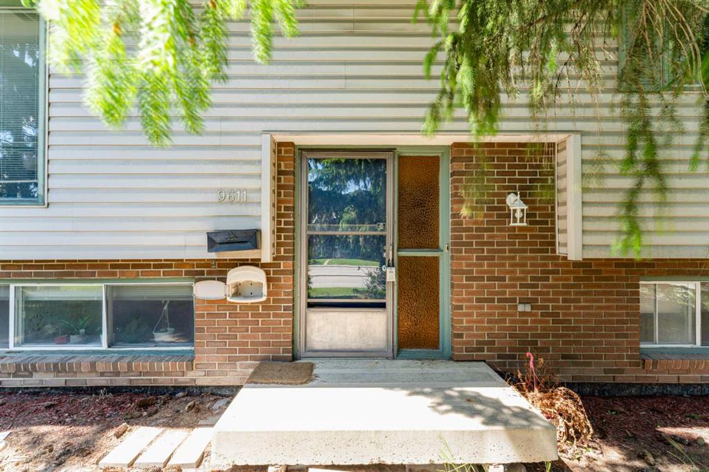 9611 24 Street SW photo 2
