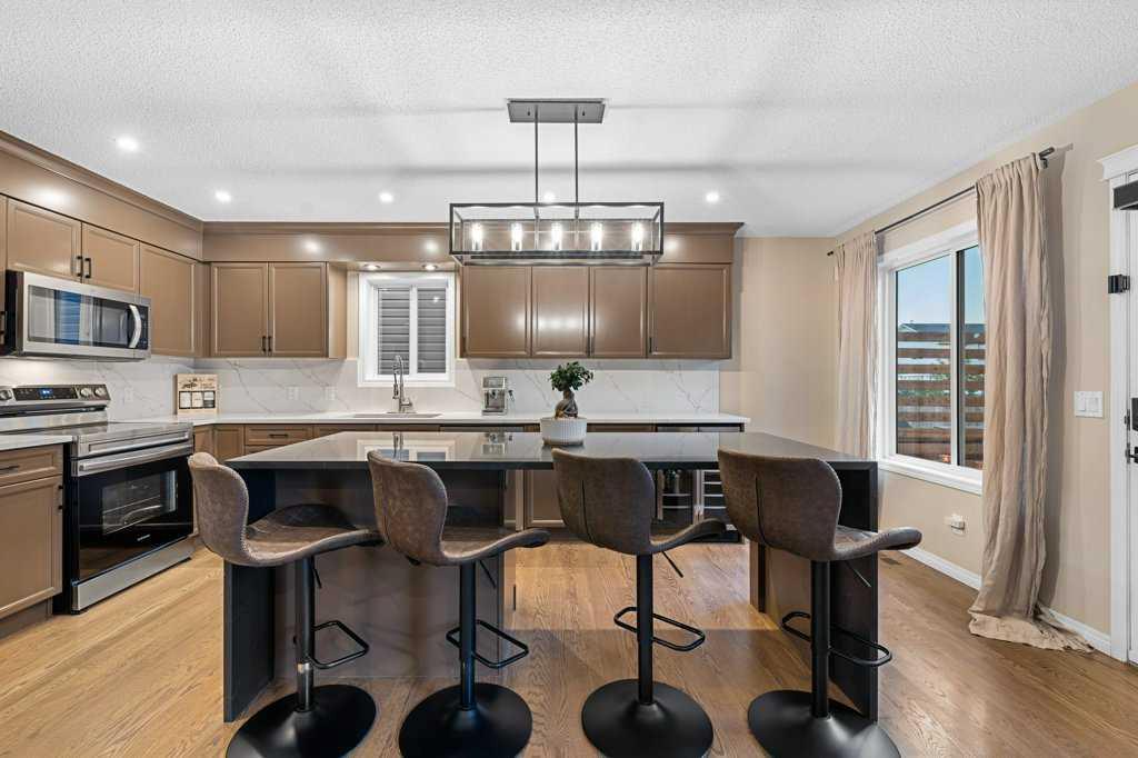 173 Bridleridge View SW photo 4
