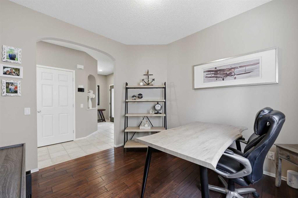 192 Cranfield Park SE photo 5