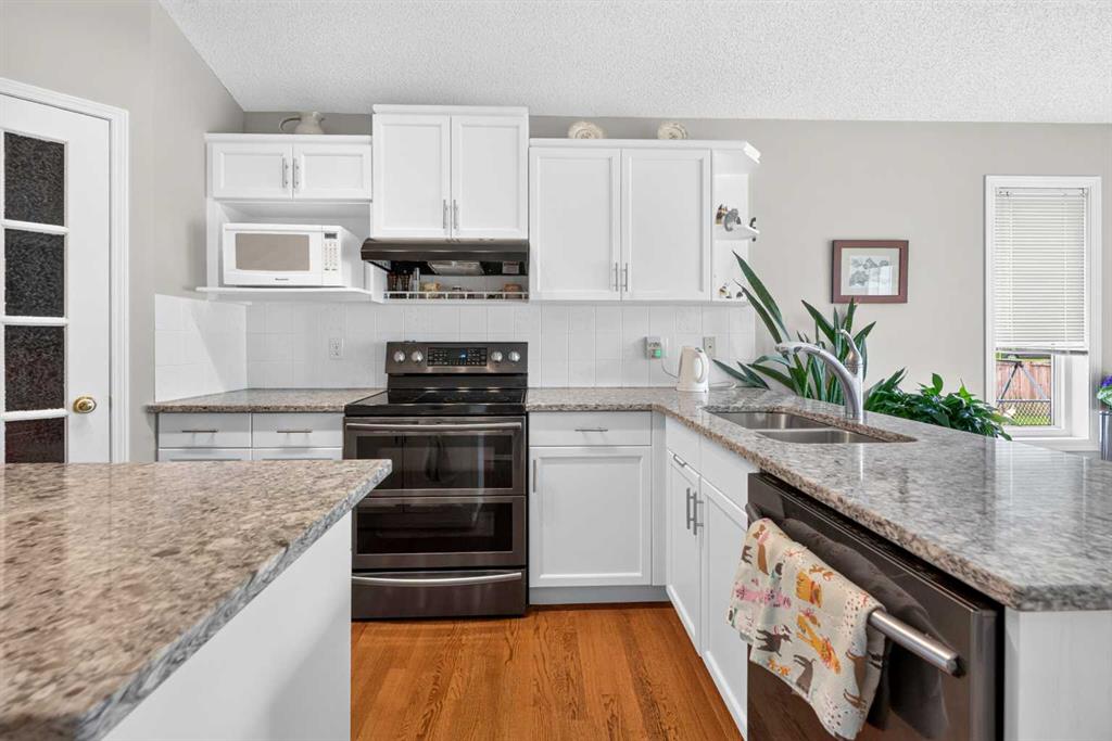 501 Coral Keys Villas NE photo 5