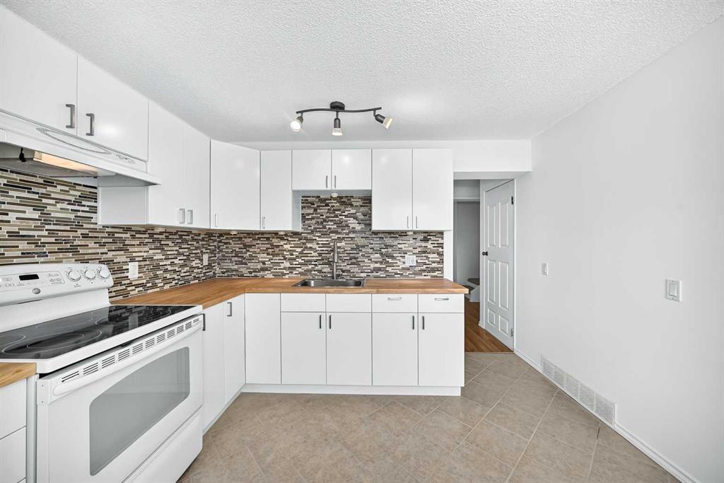 10 Erin Ridge Place SE photo 5