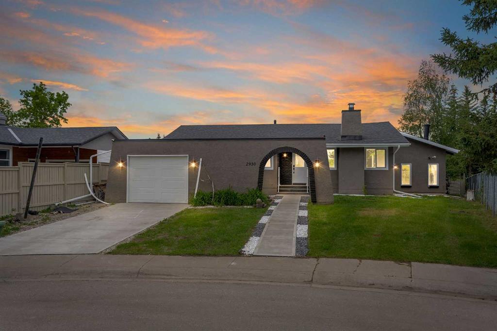 2930 Oakmoor Crescent SW