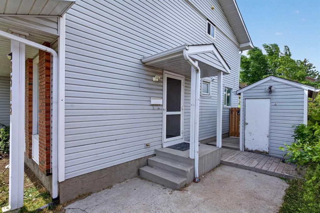 2515 62 Street NE photo 3