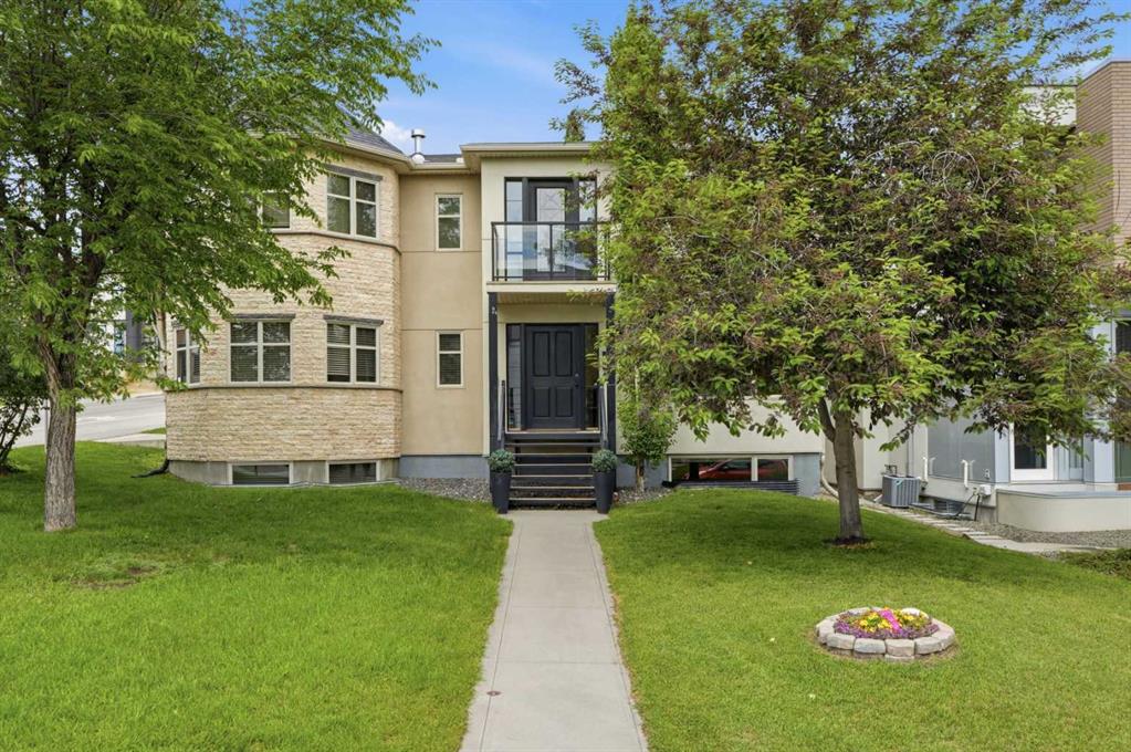 2040 31 Avenue SW photo 3
