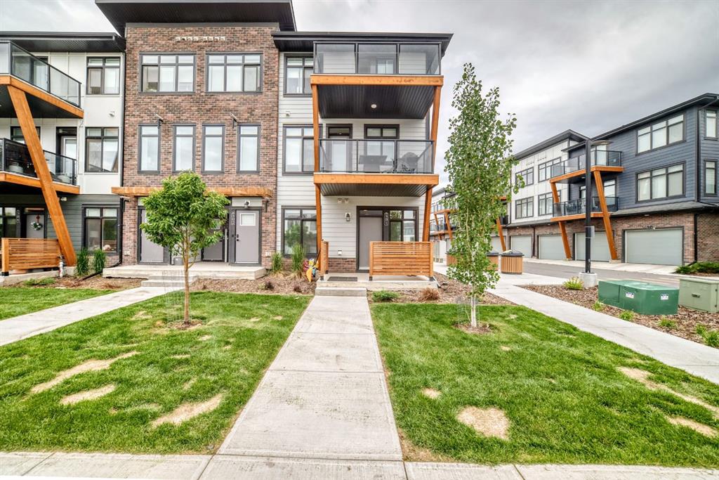 562 Seton Circle SE #301