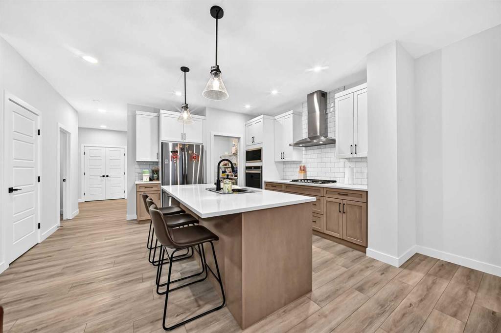 118 Ambleside Heath NW photo 4