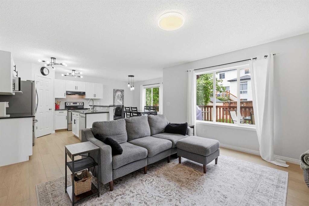 16 Evansbrooke Rise photo 5