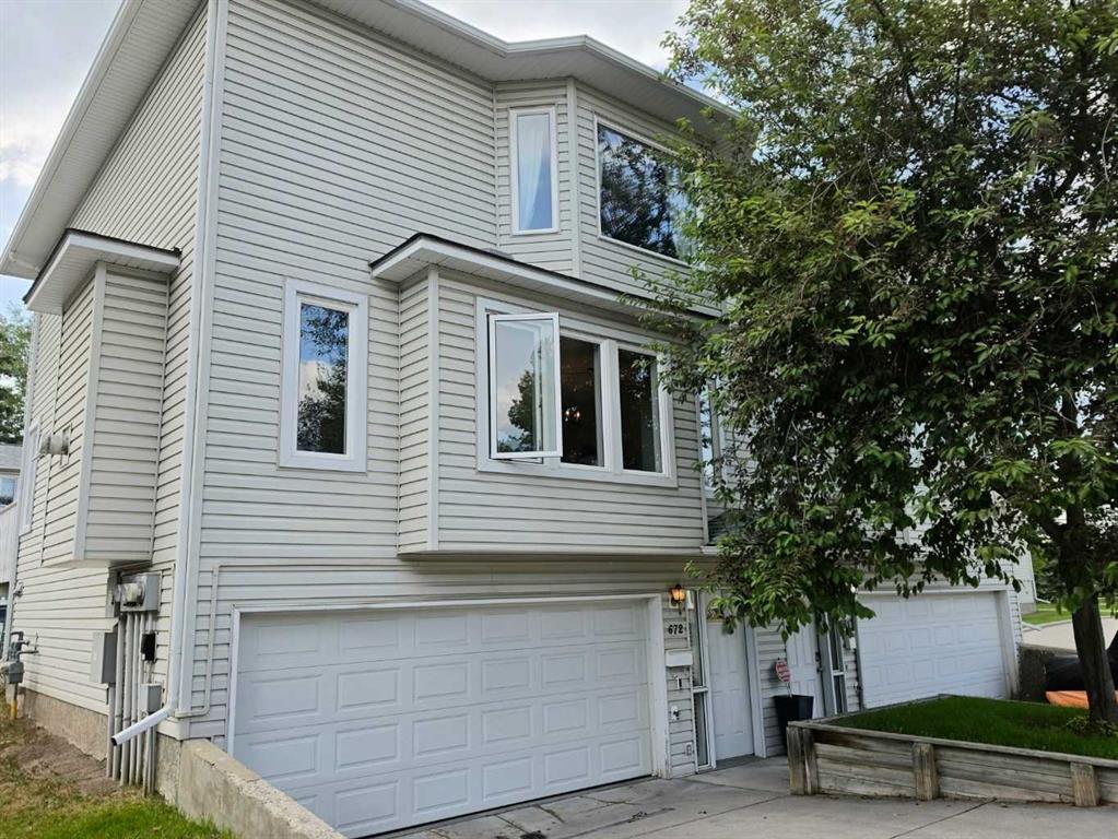 672 Killarney Glen Court SW photo 2