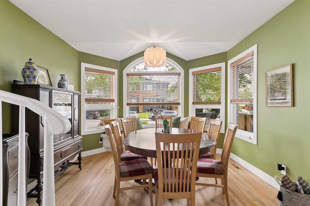 2235 27 Street SW photo 3