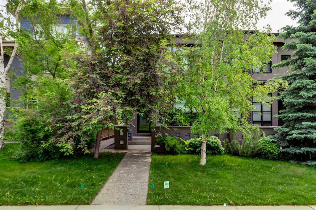 1934 36 Street SW #2
