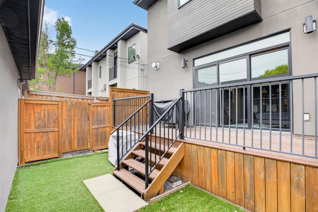 3716 16 Street SW #2 photo 3