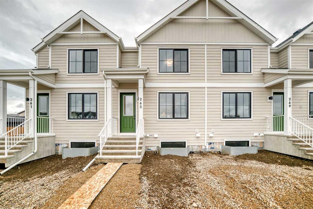 265 Heirloom Way SE