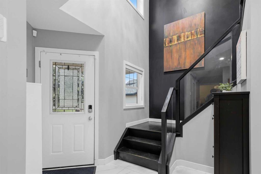 319 Coventry Road NE photo 3