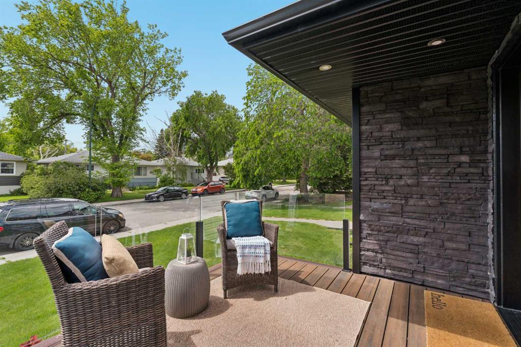220 41 Avenue NW photo 5