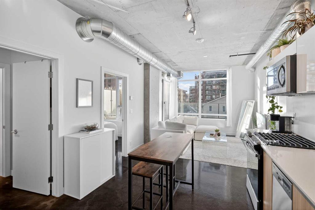 1319 14 Avenue SW #203 photo 3